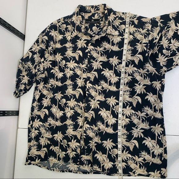 Consensus Tropical Button Down Short Sleeve Shirt - Picture 6 of 6